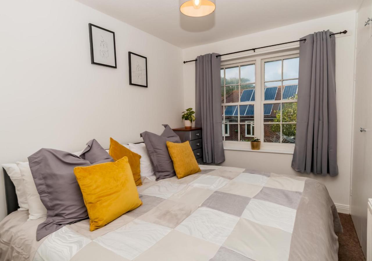 The Short & Serviced Apartment